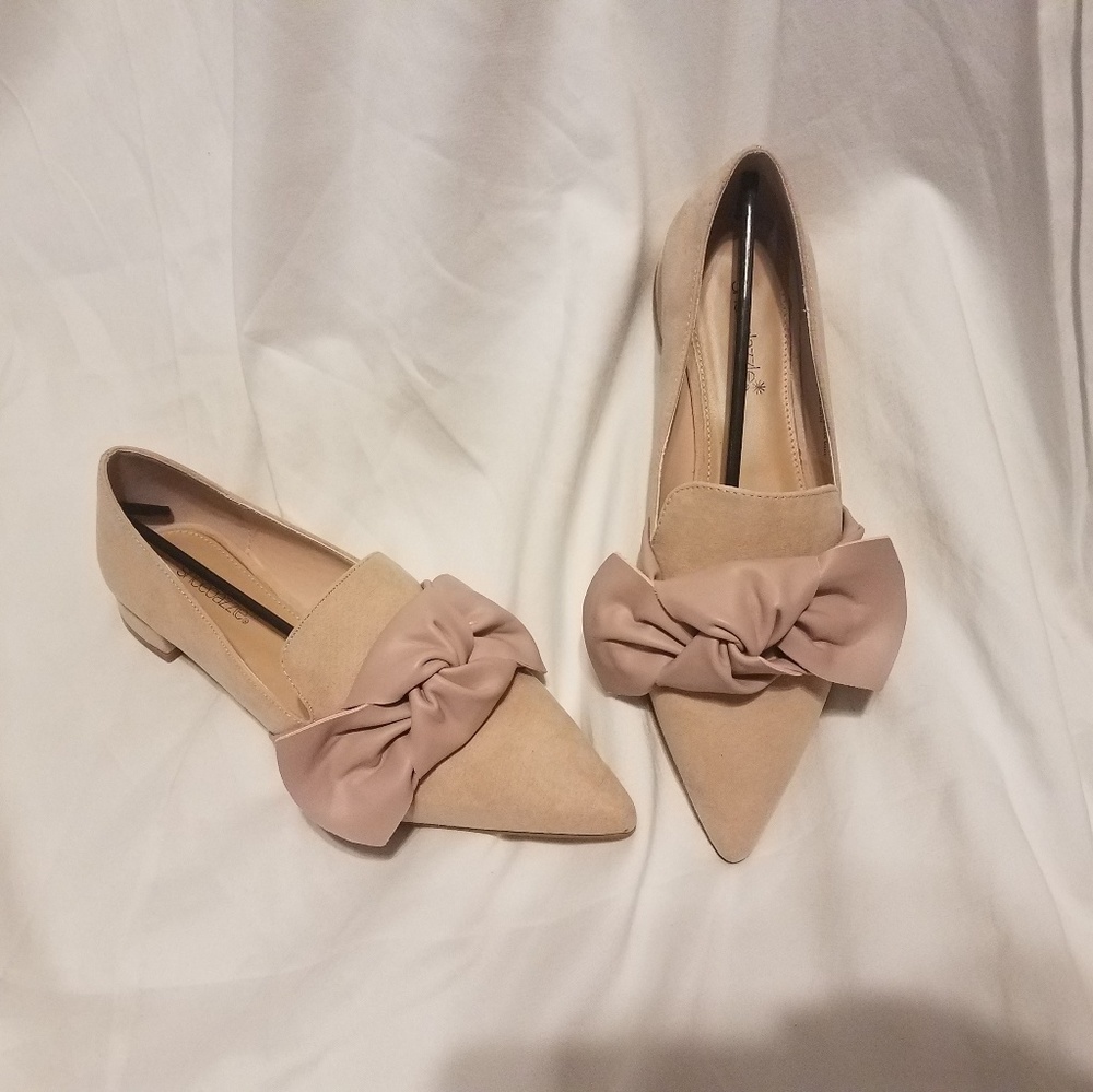 Shoe Dazzle, flats
